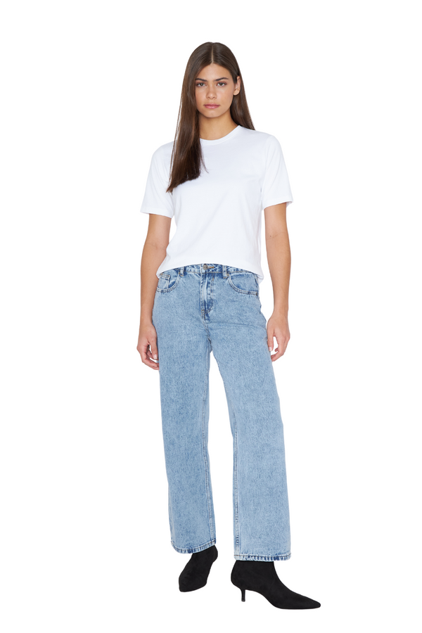 png_1500x1500_69349601