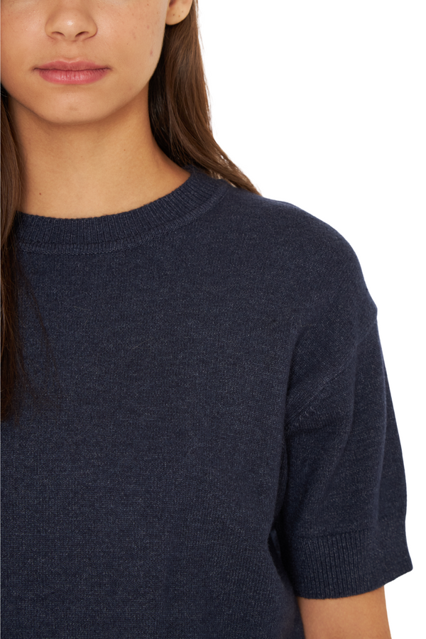 png_1500x1500_69375238