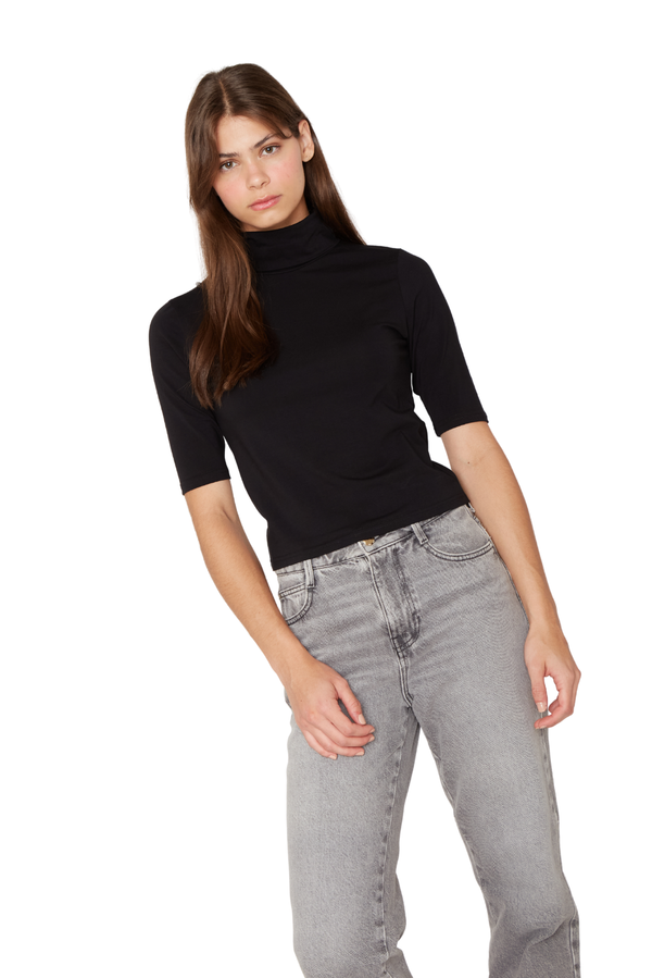 Polera Consu III negra