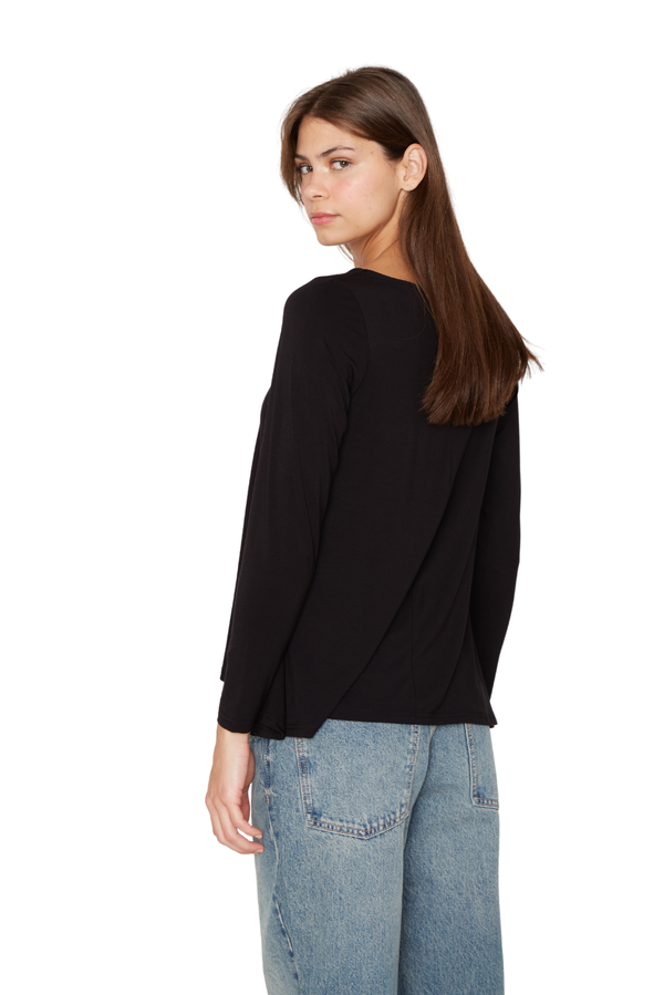 Polera Bianca campana negra