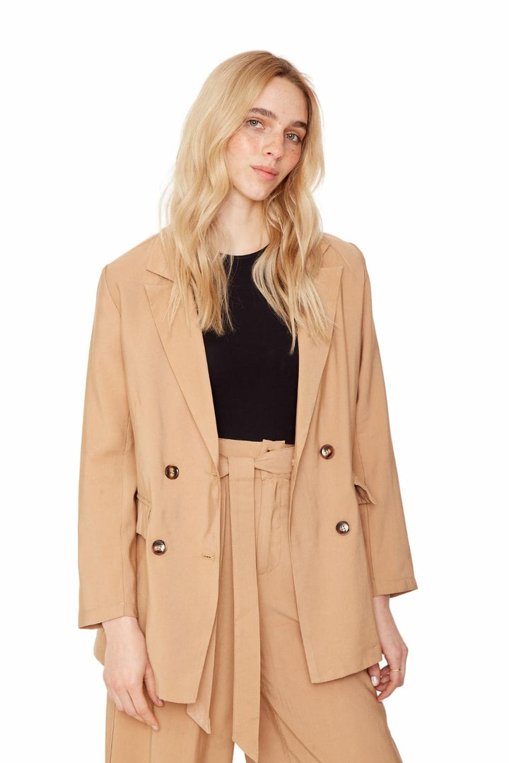 Blazer Laura arena