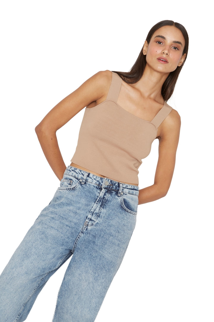 Top Clara camel