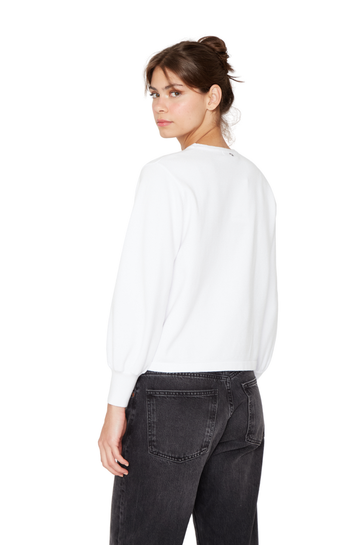 png_1500x1500_69758695