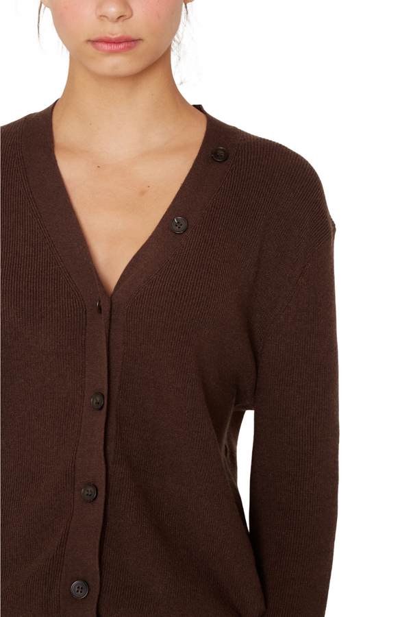 png_1500x1500_69758560