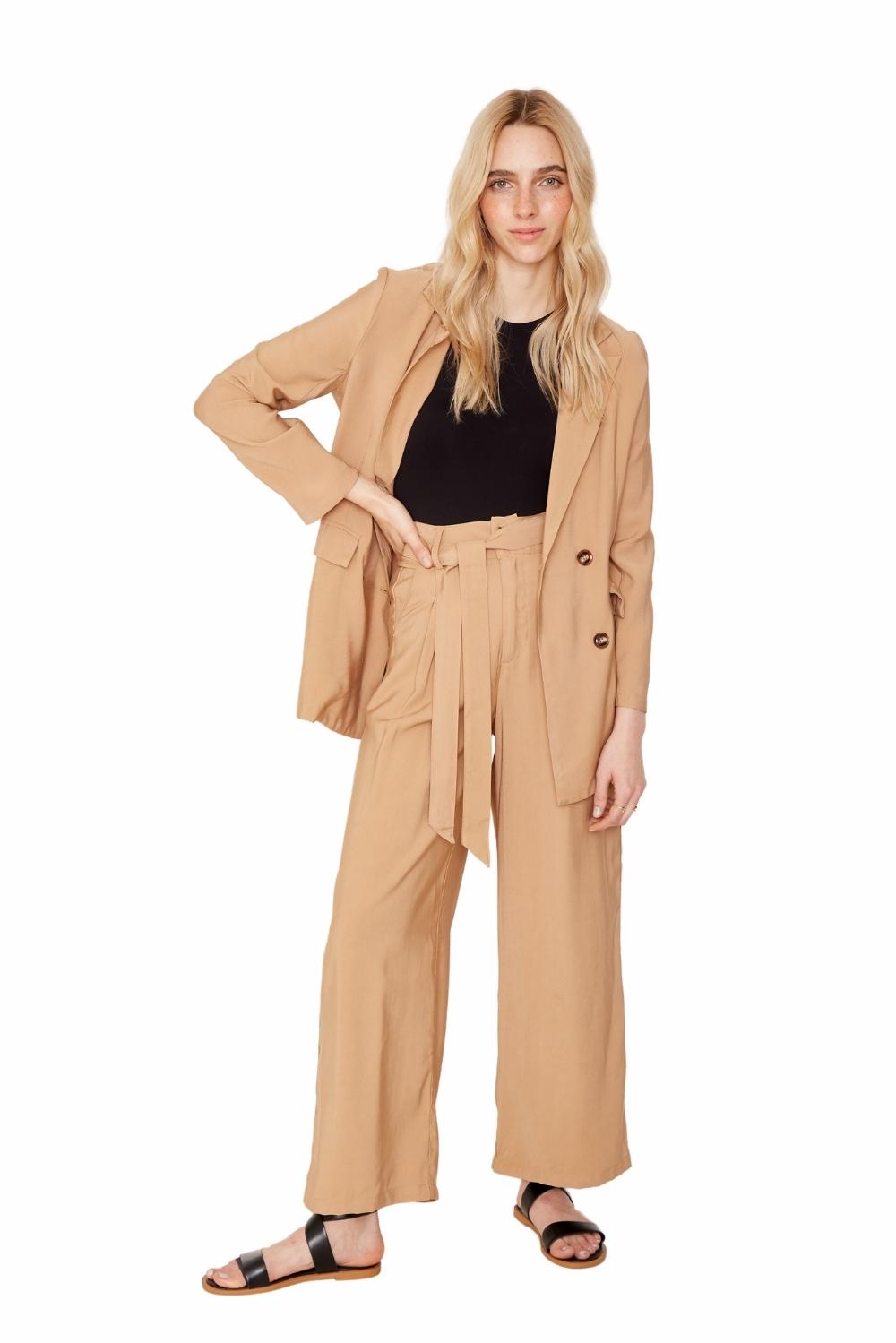 Blazer Laura arena