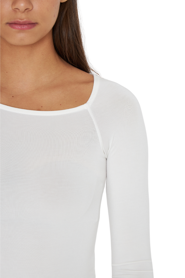 png_1500x1500_69735030