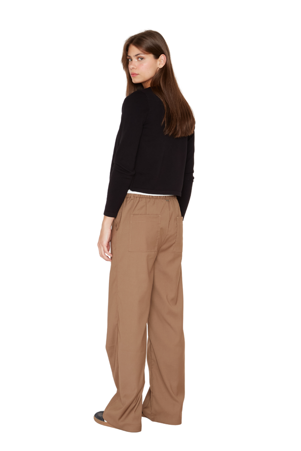 Pantalón Pockets café