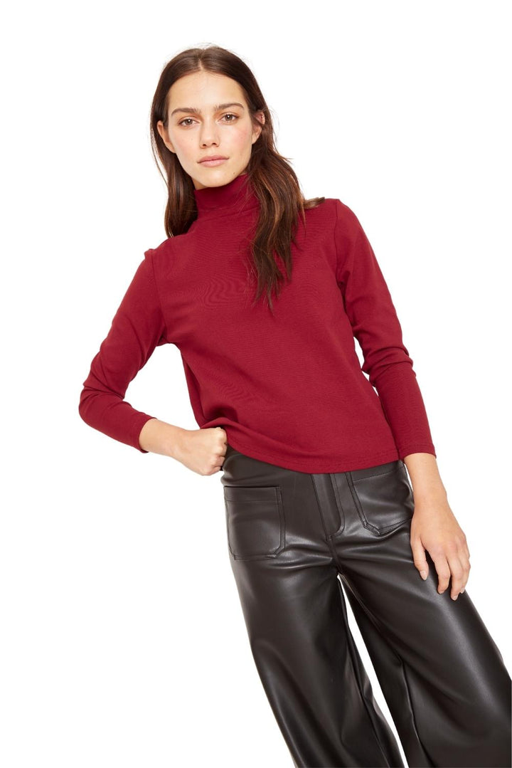 Polera Constanza uva