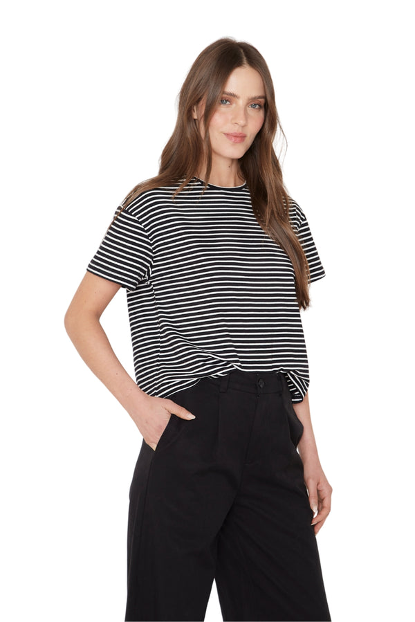 Polera Ara negra y blanca