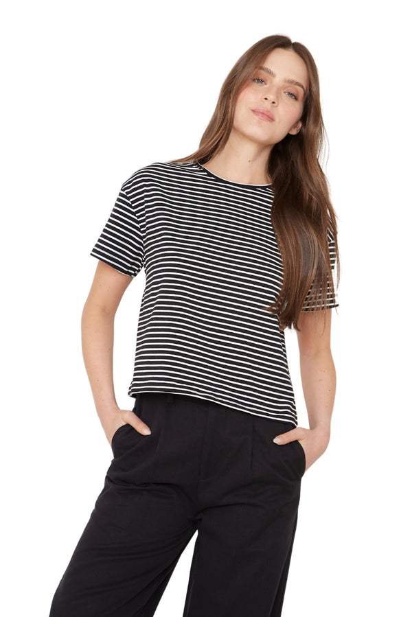 Polera Ara negra y blanca
