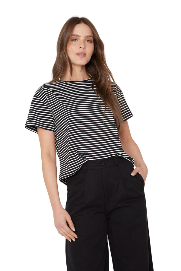 Polera Ara negra y blanca