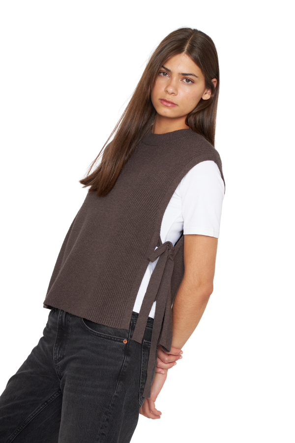 Chaleco Amarras chocolate