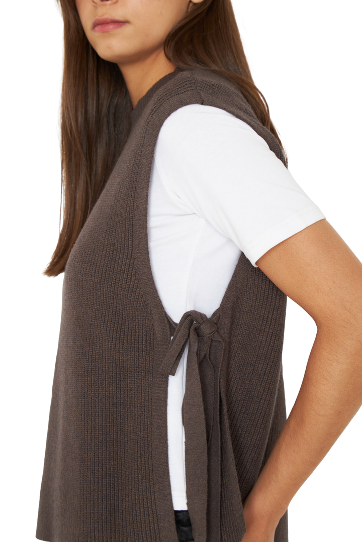 Chaleco Amarras chocolate