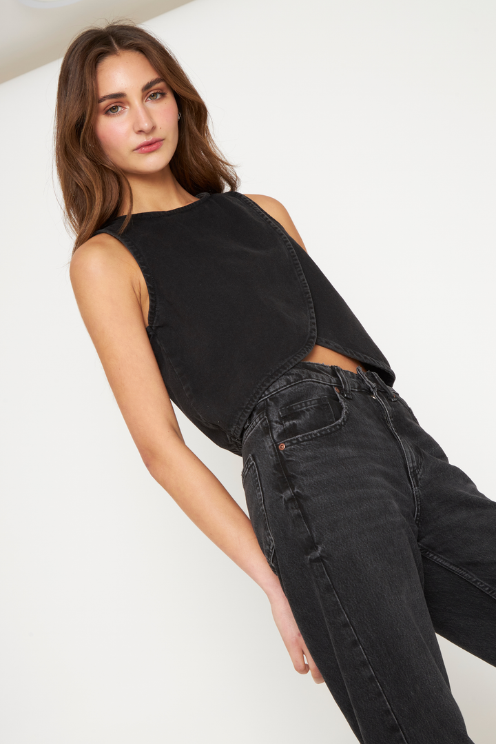 Polera Denim sin mangas negra
