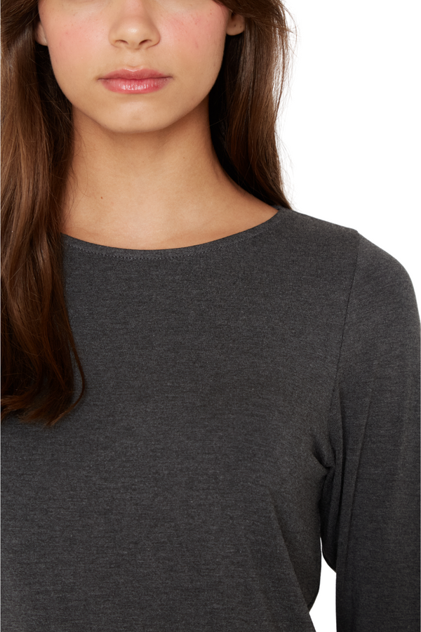 png_1500x1500_69373960