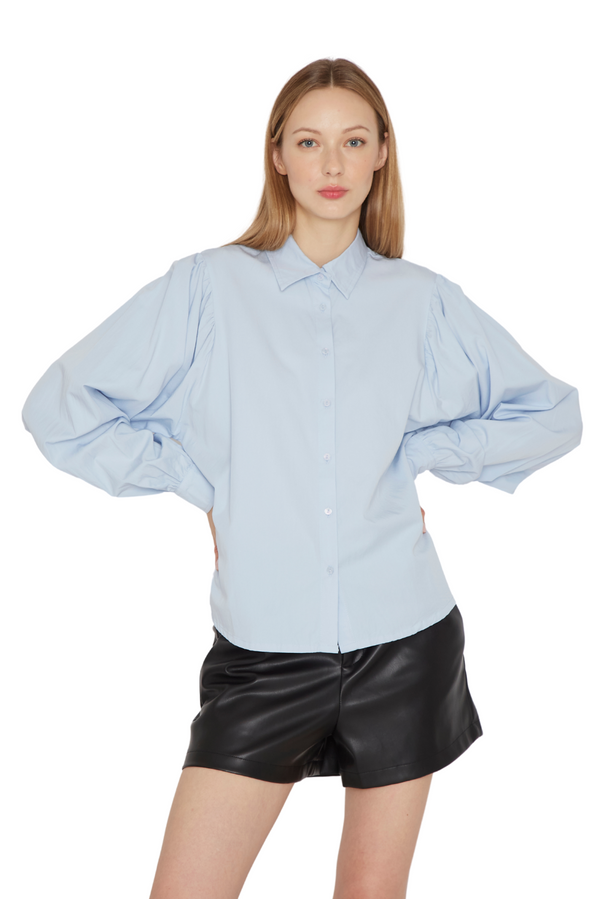 Blusa Joe celeste
