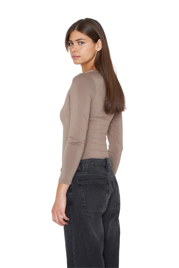 png_1500x1500_69734910