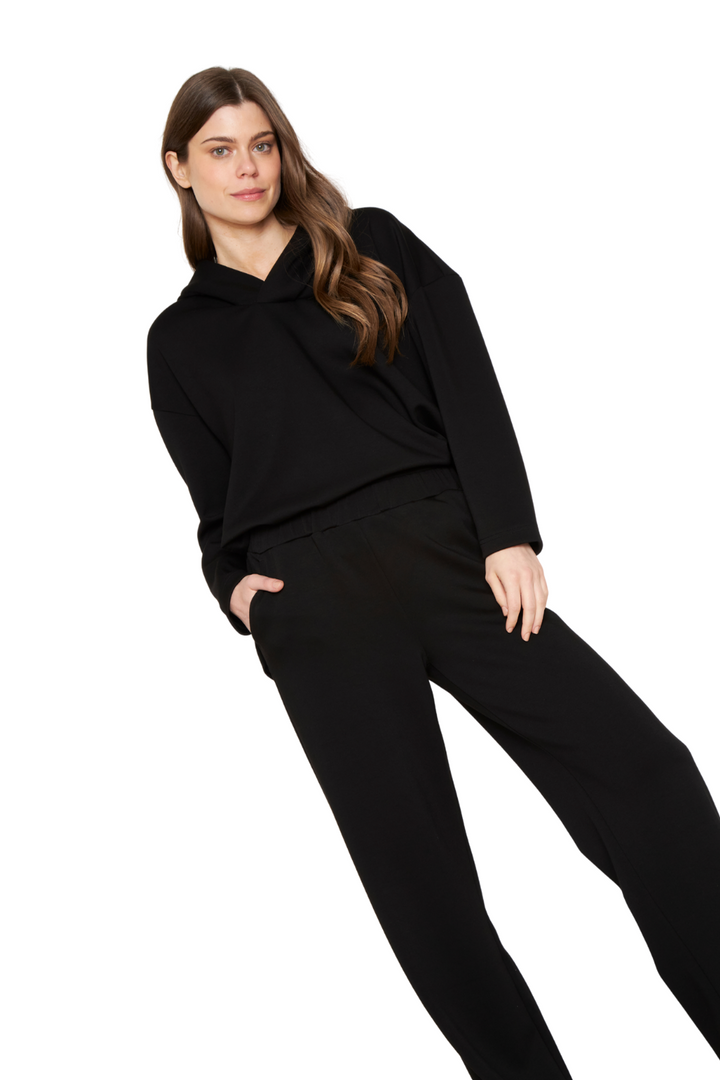 png_1500x1500_67518200