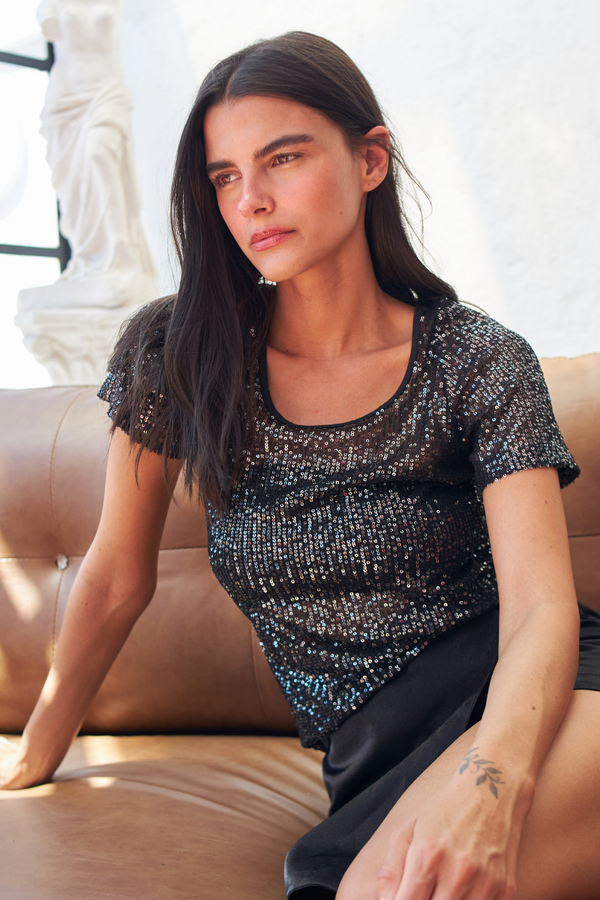 Polera Glam manga corta negra