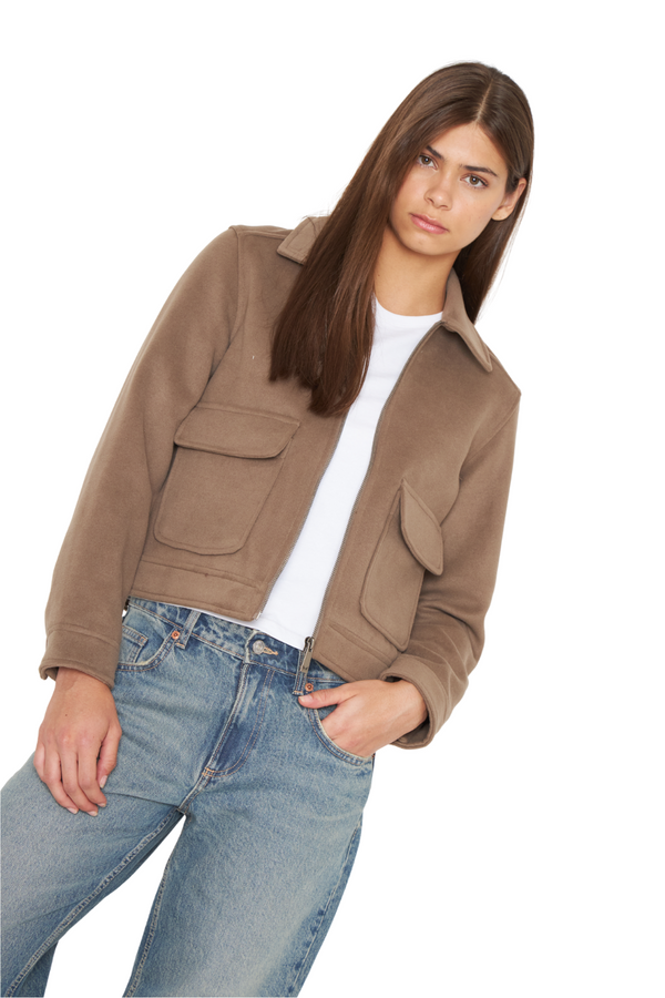 png_1500x1500_69374467