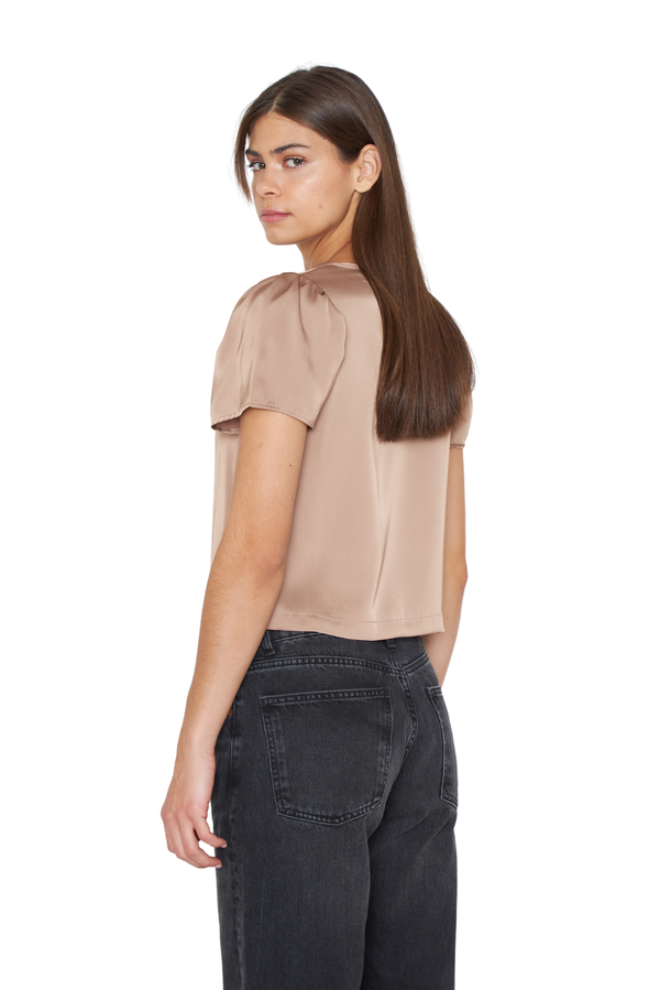 Blusa Olivia satin café