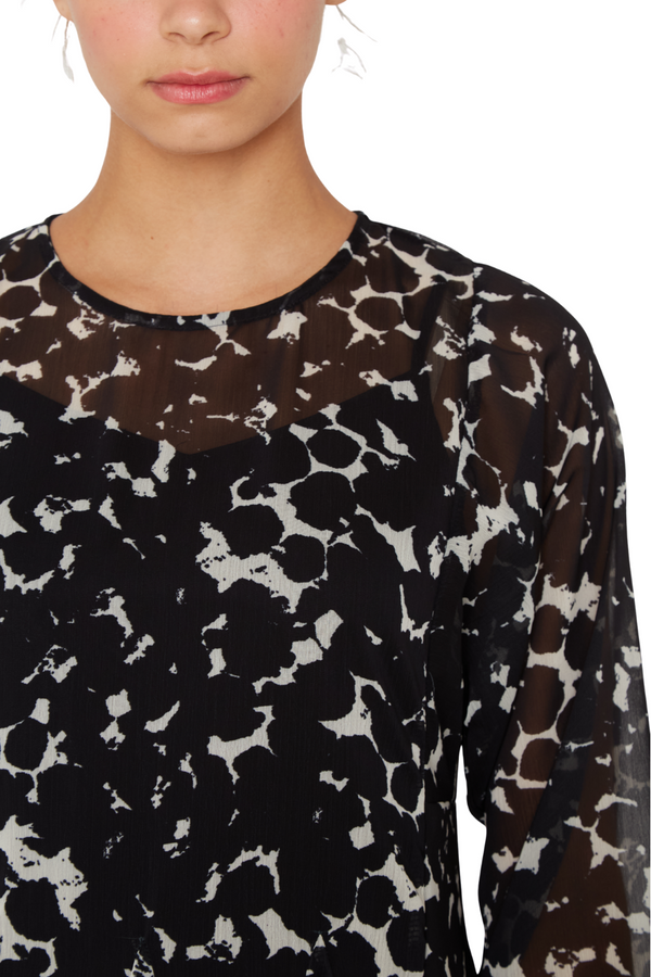 png_1500x1500_69752954