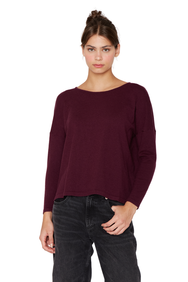 png_1500x1500_69757165