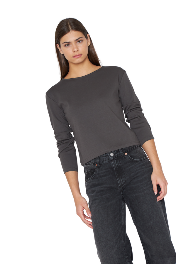 png_1500x1500_69735229