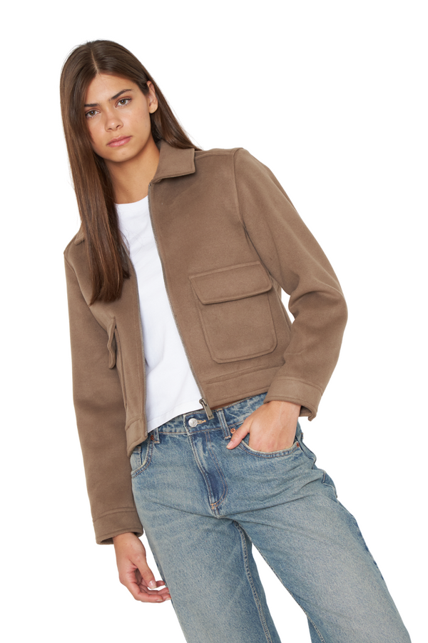 png_1500x1500_69374464