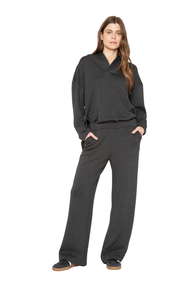 png_1500x1500_67475550