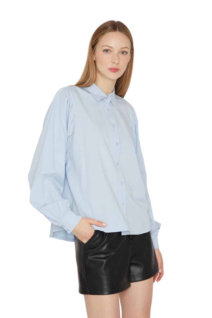 Blusa Joe celeste