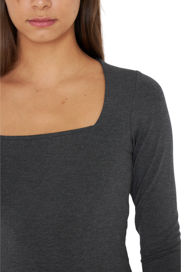 png_1500x1500_69734917