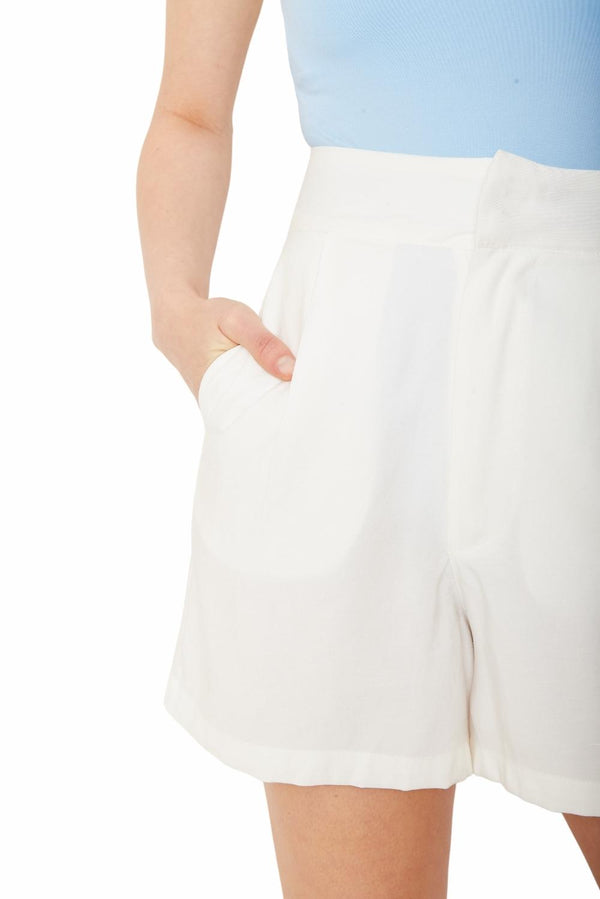 Short Laura blanco