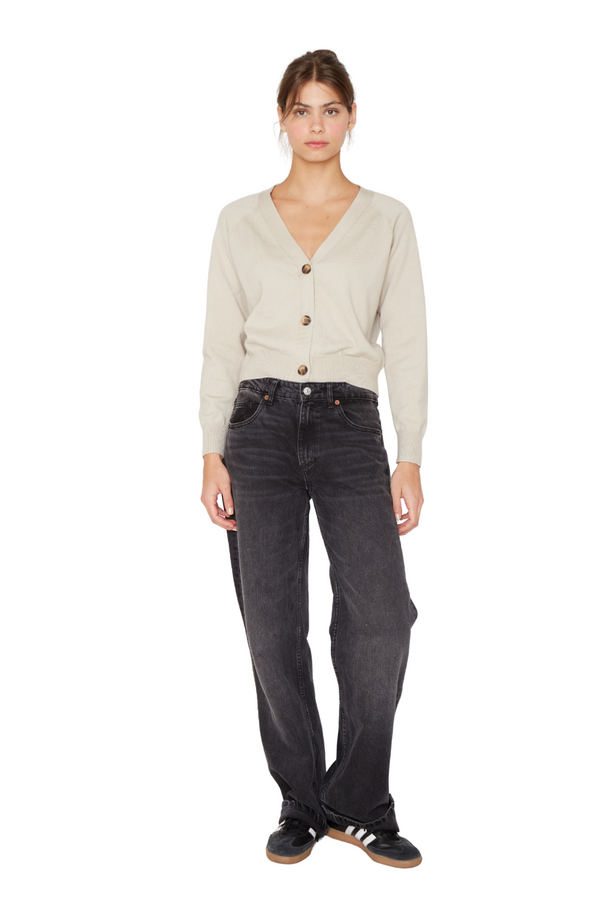 png_1500x1500_69757981