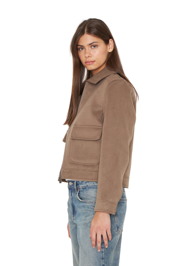 png_1500x1500_69374465