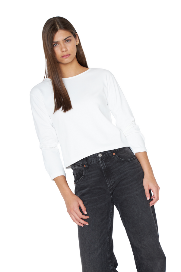 png_1500x1500_69735200