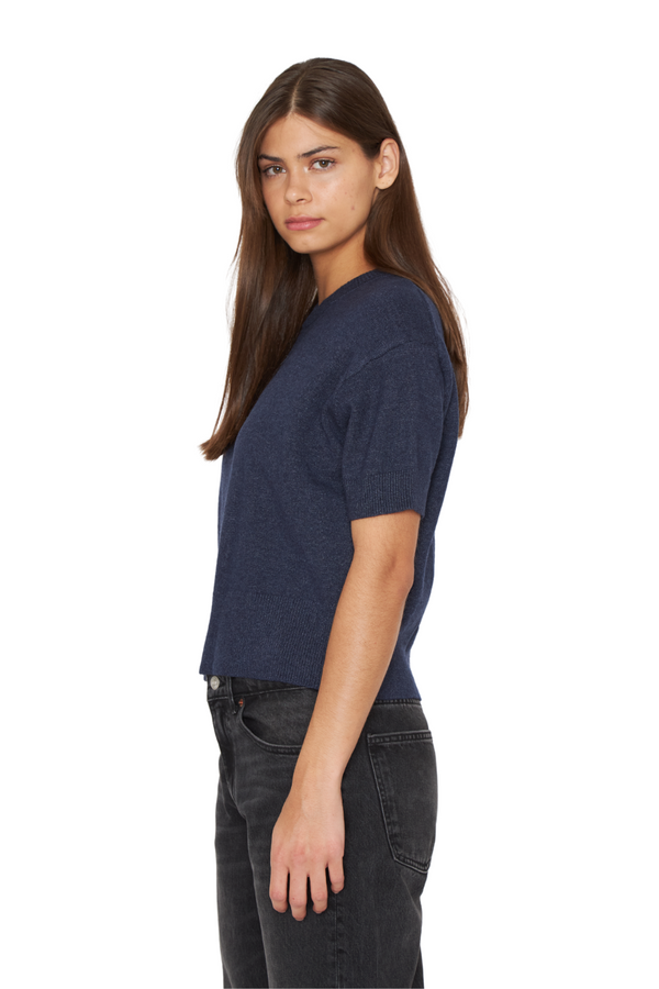 png_1500x1500_69375231