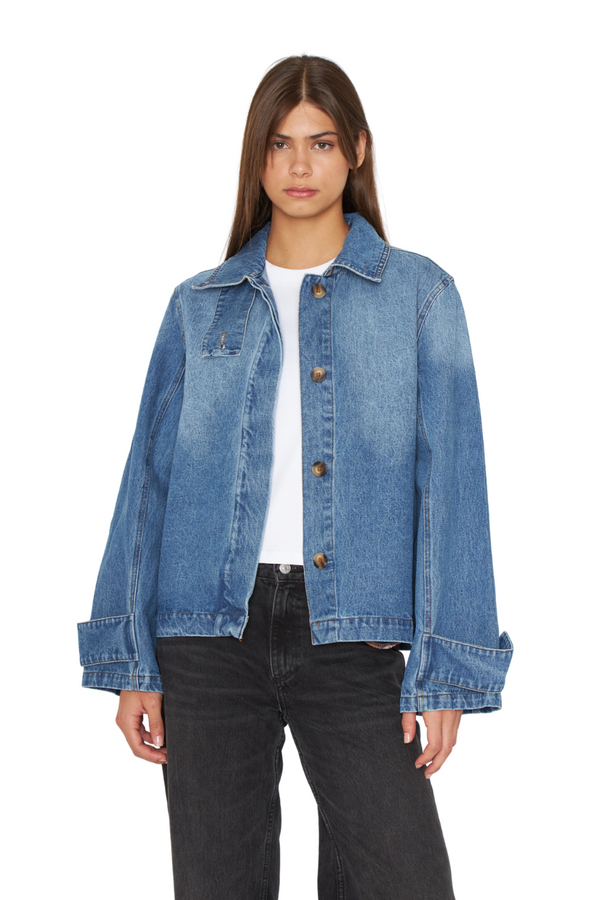 png_1500x1500_70150395