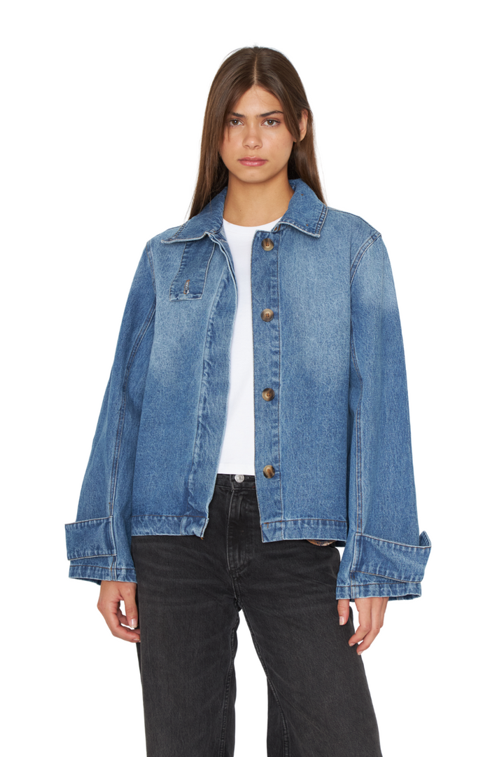 png_1500x1500_70150395