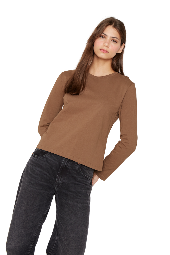 Polera Jacinta manga larga café