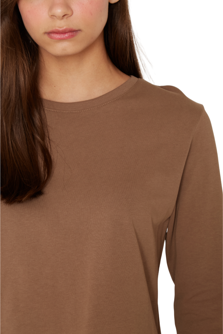 Polera Jacinta manga larga café