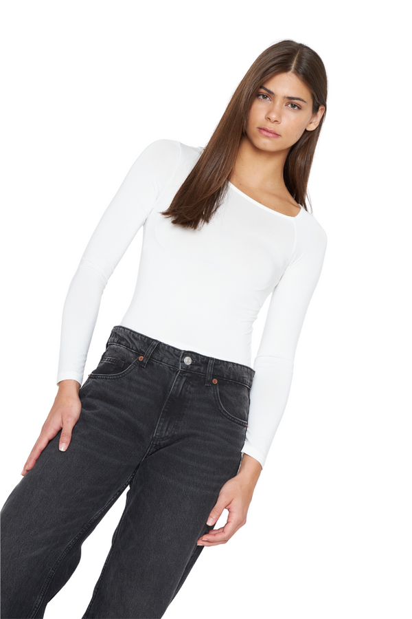 png_1500x1500_69735019