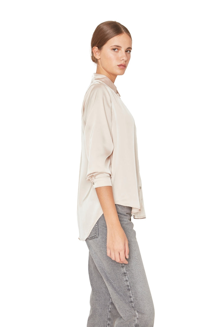 Blusa Sara satin dorada