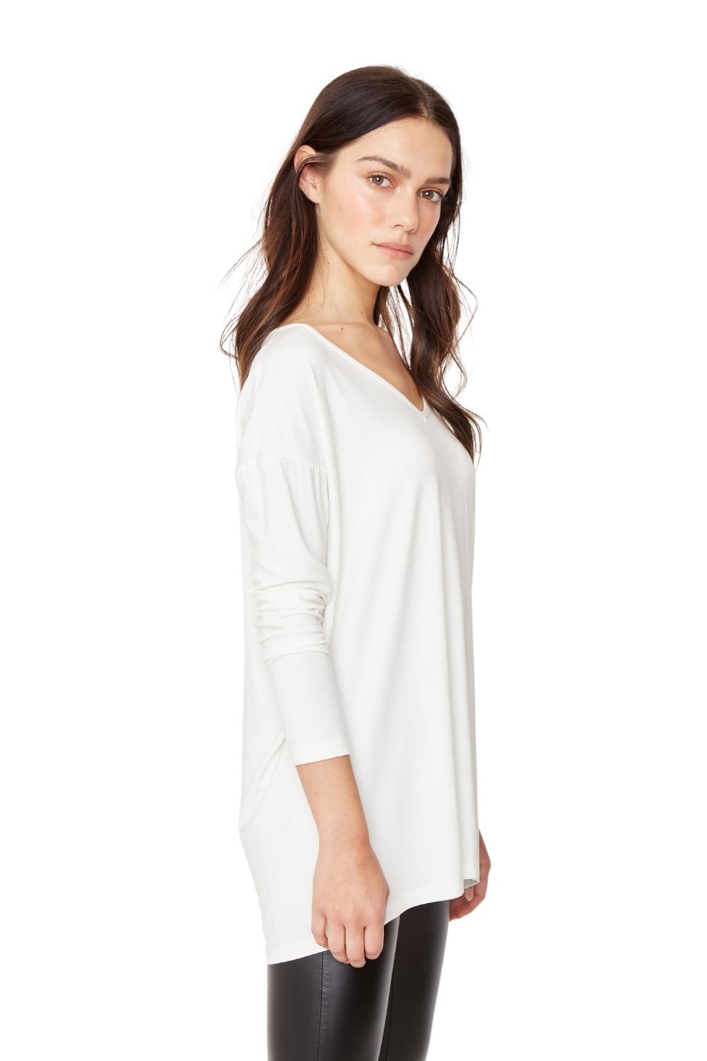 Polera Alana en v blanca