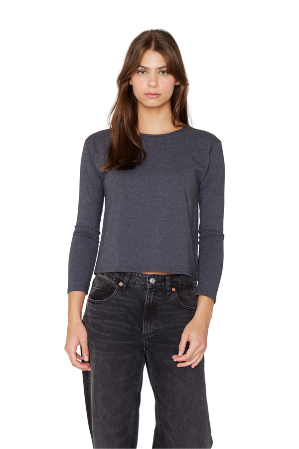 png_1500x1500_69373952