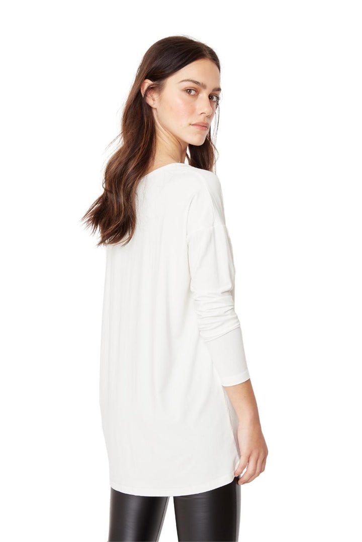 Polera Alana en v blanca