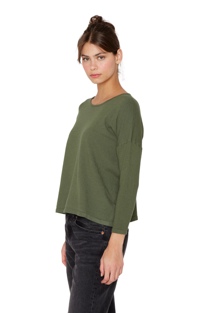 png_1500x1500_69757157