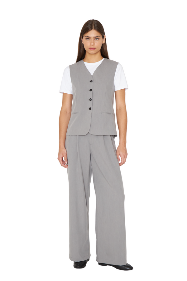 png_1500x1500_69756780