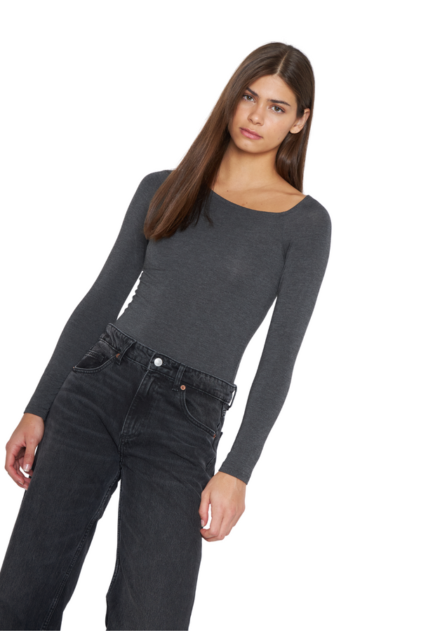 png_1500x1500_69735028