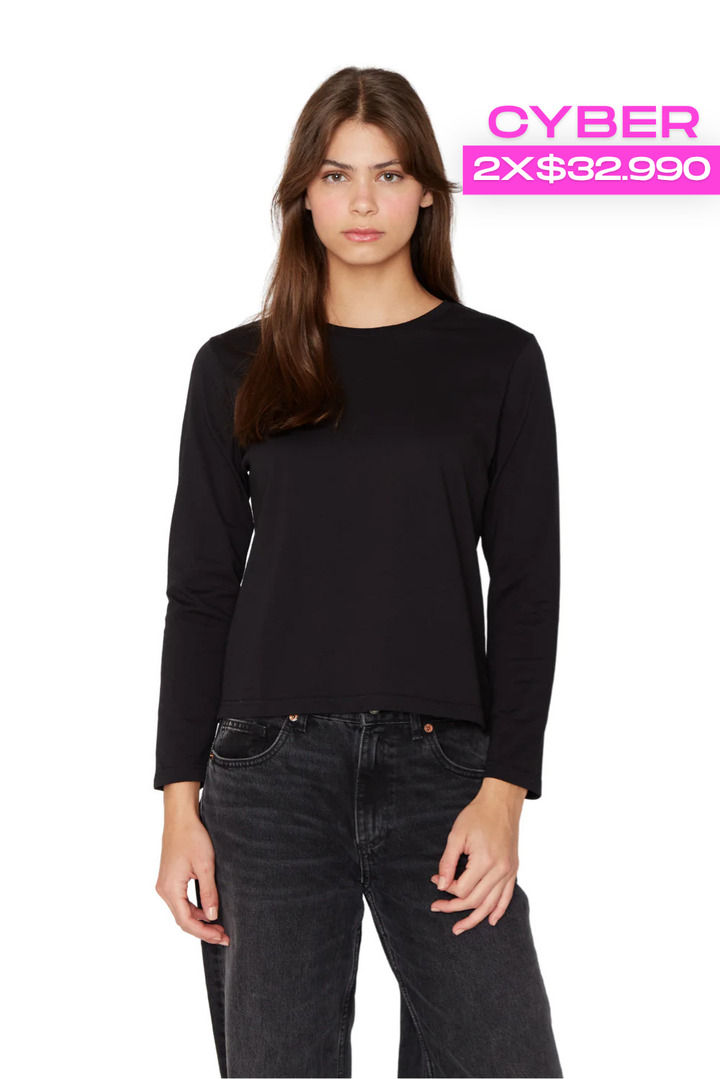 Polera Jacinta manga larga negra